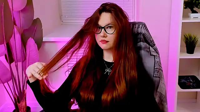 CarolGiggly webcam