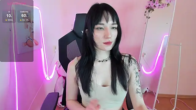 AliceeinWonderlanddd webcam