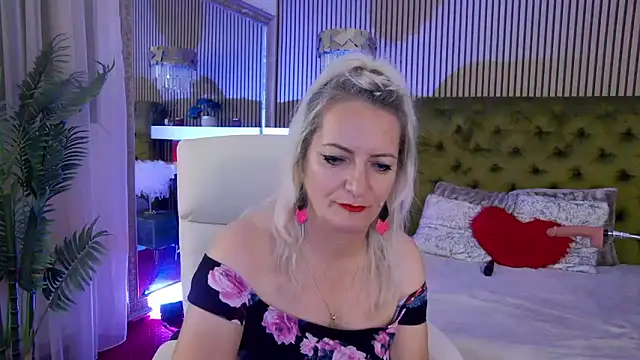 LadyTouch webcam