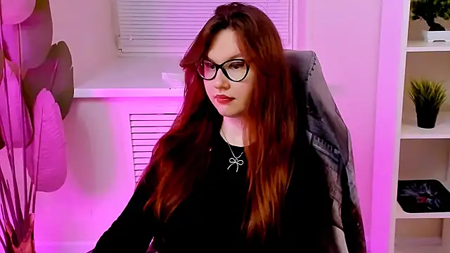 CarolGiggly webcam