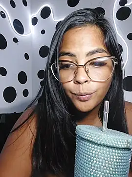 Watch missmelissa_ live on EroticFlix - High definition streams