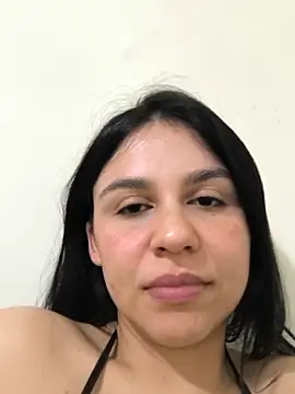 daniela-rosee - Daniela-rosee's free webcam - UK Sex Cams