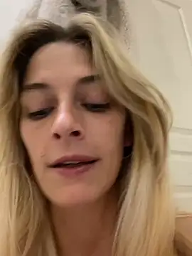 Bellalolahot