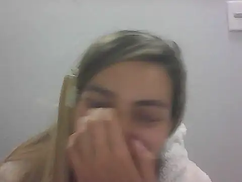 VittoriaTaylor webcam