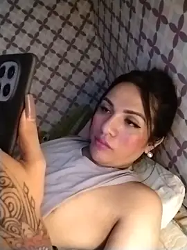 Yourbabyshane webcam