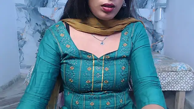 Aayesha-queen webcam
