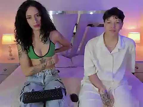 Cherry_Horny webcam