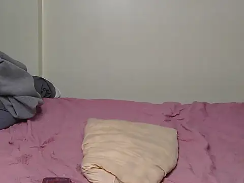 petite_cee webcam