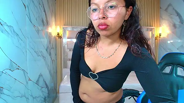 sophy_r webcam