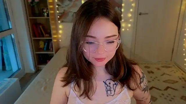 MilenaSaint webcam