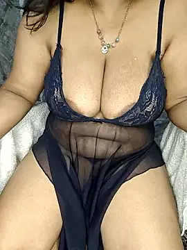 Curvy_Pooja webcam