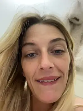 Bellalolahot