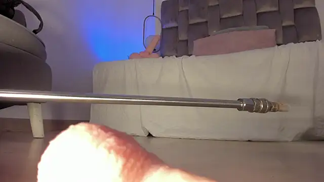 OnlyGia webcam