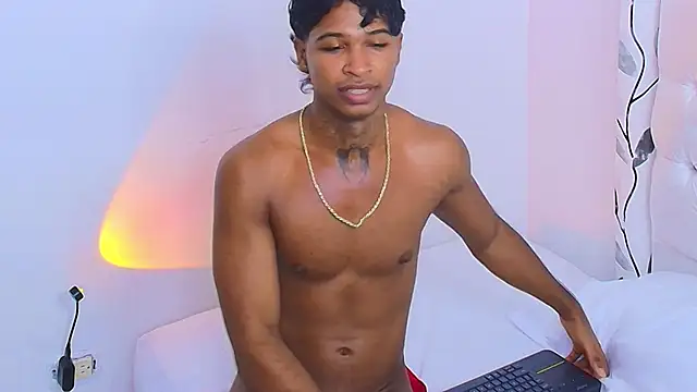 cassian_gold webcam