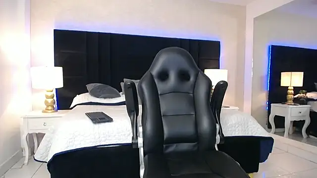 SkylerBigxxx webcam
