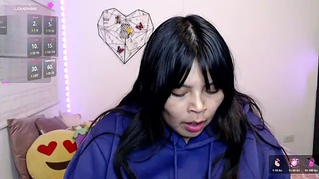 EllieMoonX webcam