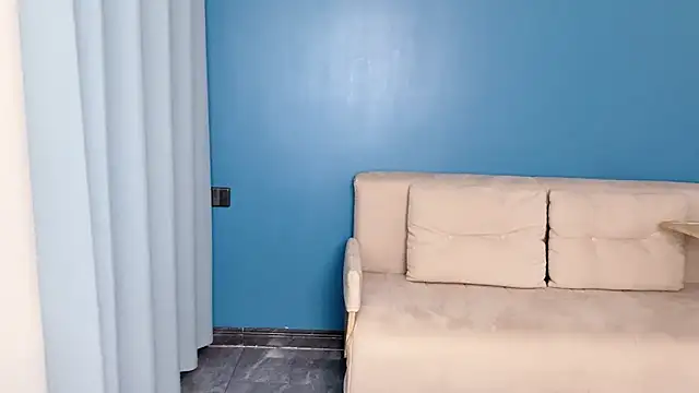 ella55-- webcam