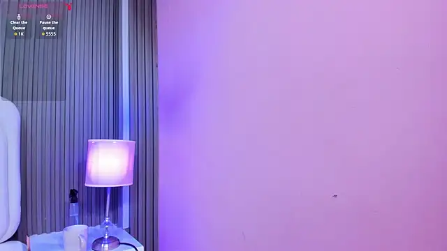 lia_sucker webcam