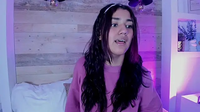 cristin_collins webcam
