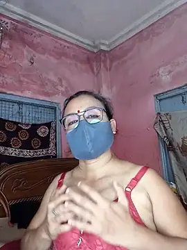 MoonLusty webcam
