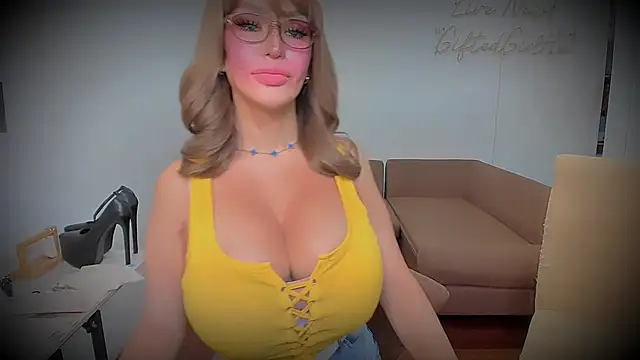 GiftedGirl4u webcam