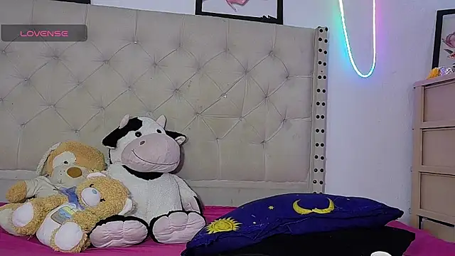 Sweet_baby_hellen webcam