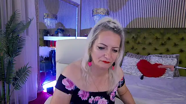 LadyTouch webcam