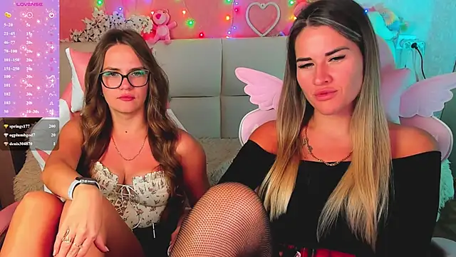 hotty_girls_here webcam