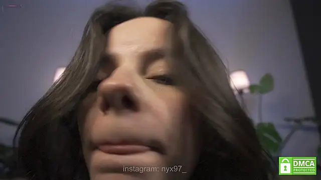 nyx_97 webcam