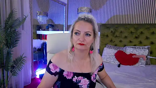 LadyTouch webcam
