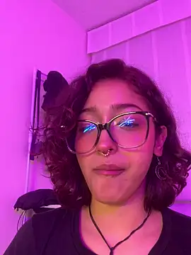 LilithMonette webcam