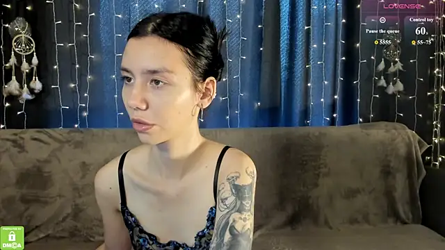 Amelia_skyy webcam