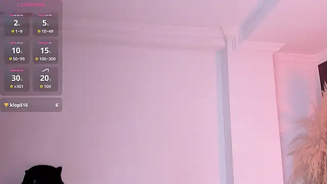 CristineRainn_ webcam
