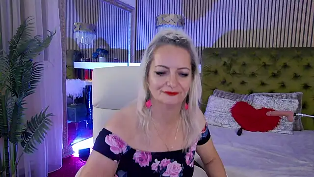 LadyTouch webcam