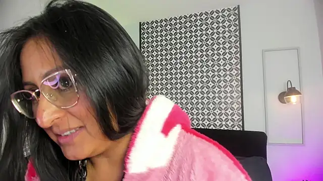 Amber_gold_ webcam