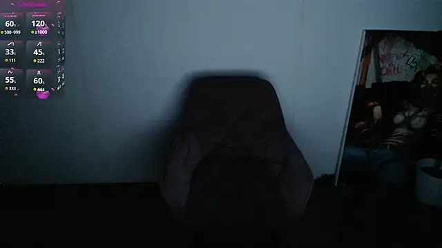 LadyLiia webcam