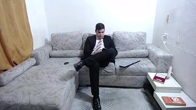 Victor_Maitland live cam on StripChat