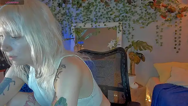 tattoo_art_baby webcam