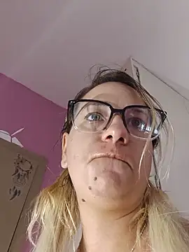 Mia_RainX