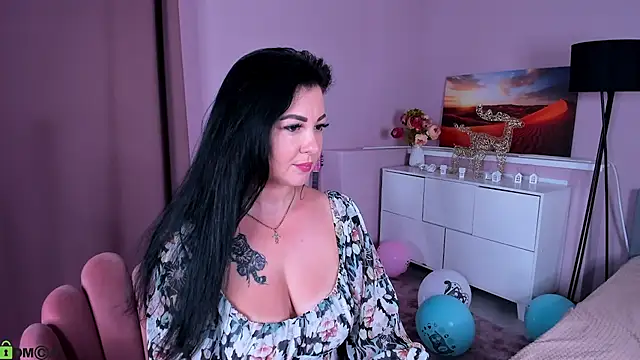 Watch Monika_Martinezz live on EroticFlix - High definition streams
