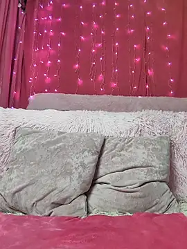 love_lysa_ - Love_Lysa_'s free webcam - UK Sex Cams