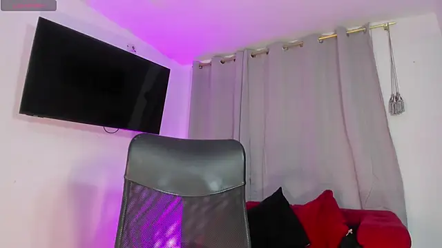 fenty_xx - Fenty_XX's free webcam - UK Sex Cams