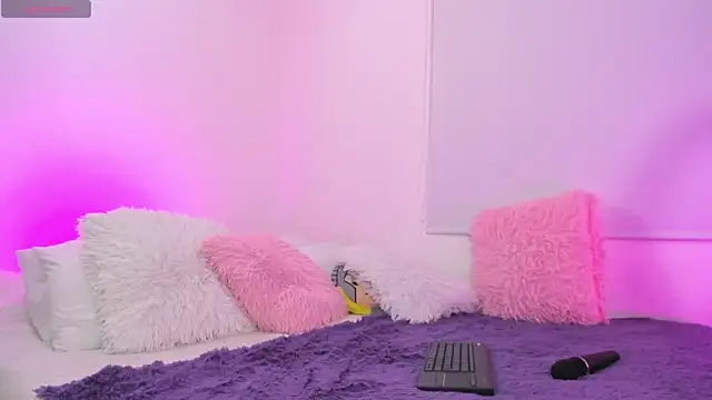 karly_rioss webcam