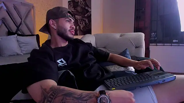 Vincentblack webcam