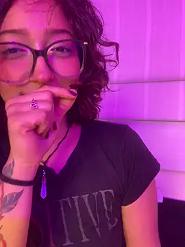 LilithMonette webcam