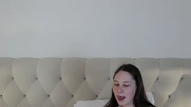 MollyBrams webcam