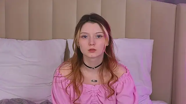 AlyssFrost webcam