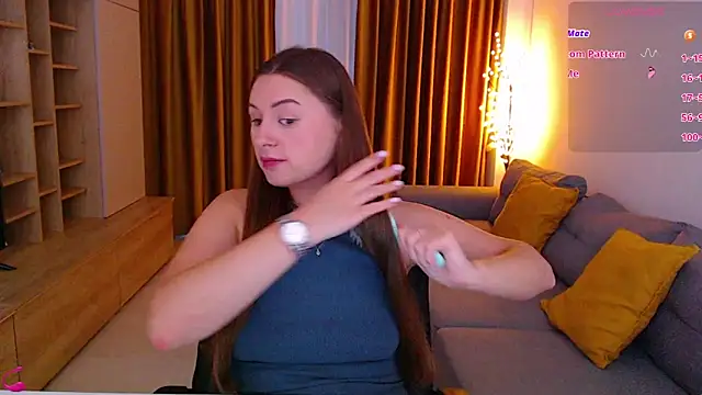 mia_bloomy webcam