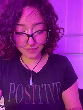 LilithMonette webcam