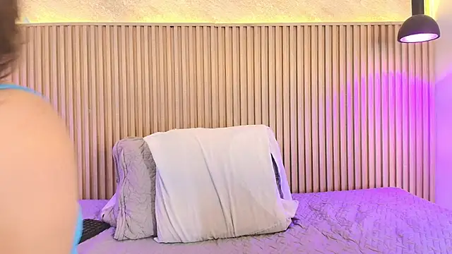 big_tits_in_your_face webcam